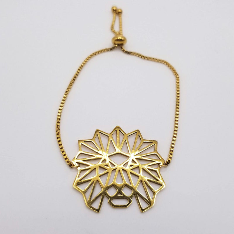 18k gold-plated geometric lion head pendant on an adjustable sliding chain bracelet
