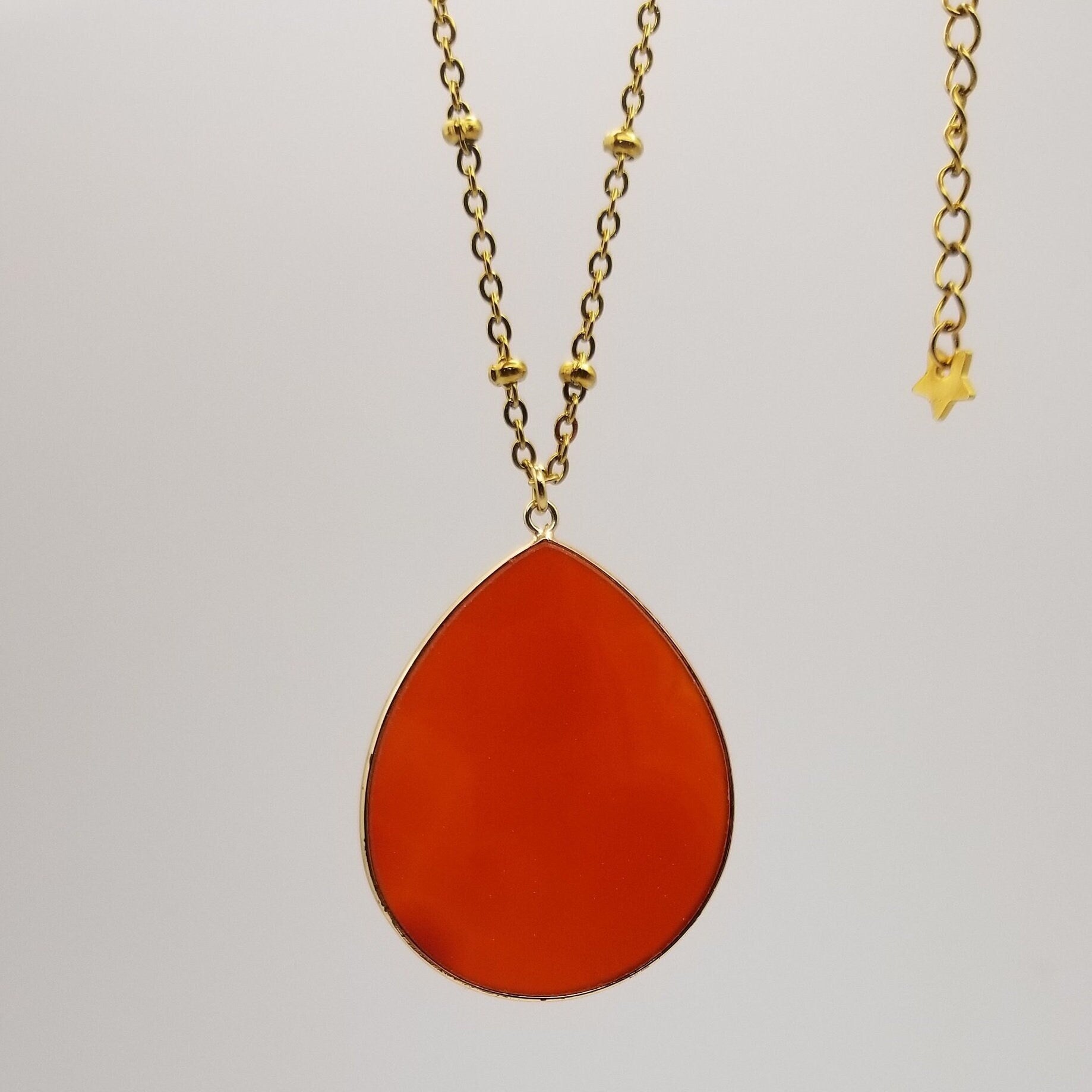 Teardrop Carnelian Pendant Necklace: 18k Gold Plated Satellite Chain