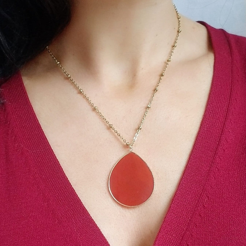 Teardrop Carnelian Pendant Necklace: 18k Gold Plated Satellite Chain