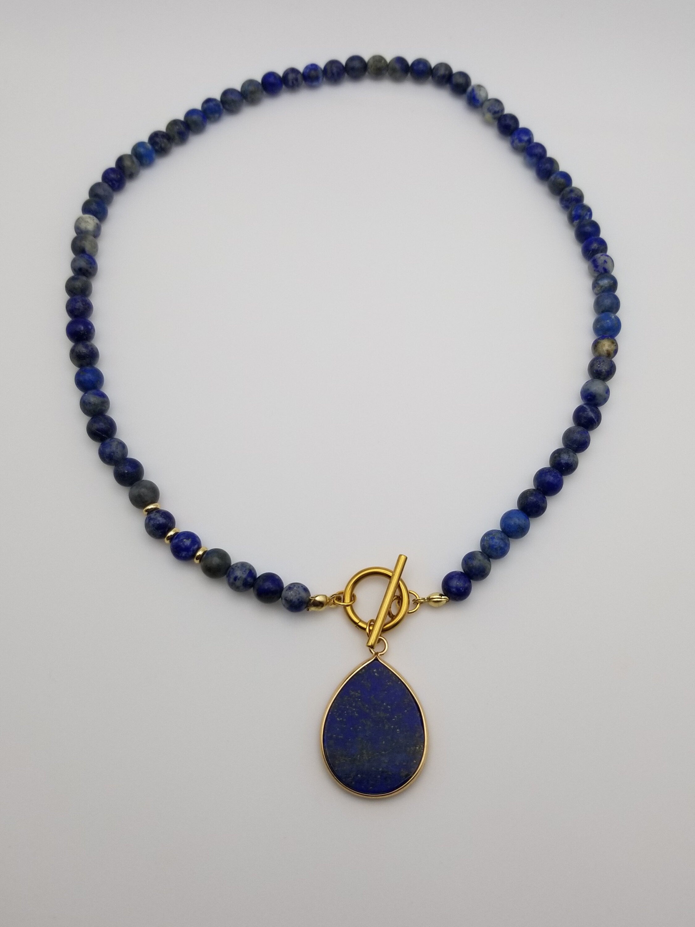 Lapis Lazuli Beaded Choker – Teardrop Pendant, 18k Gold Toggle Necklace