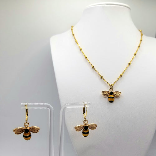 18k Gold Bumblebee Jewelry Set: Honeycomb Necklace and Earrings