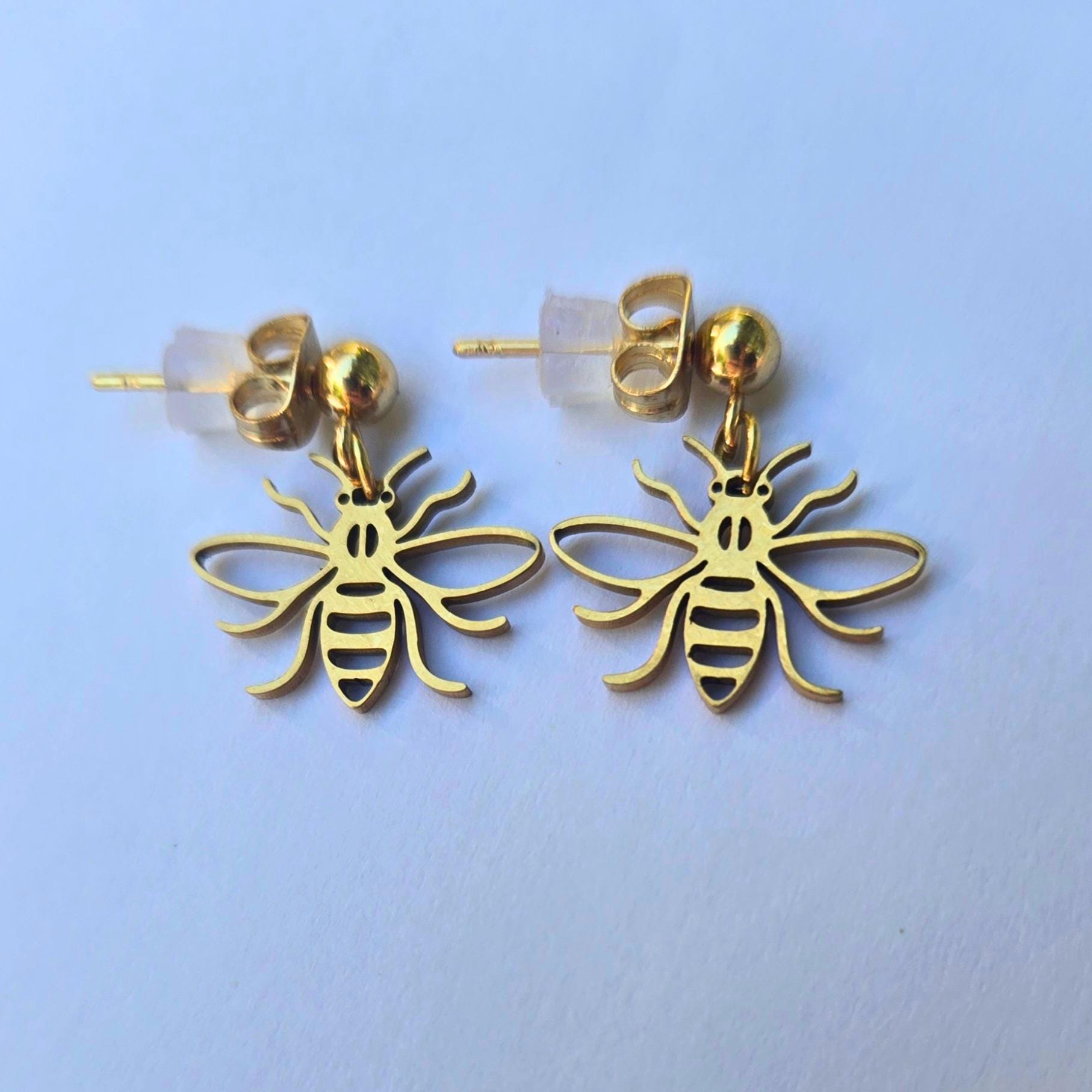18K Gold Bee Charm Jewelry Set, Laser Cut Honeybee Necklace and Earring Set, Tarnish Resistant Waterproof Dainty Bee Jewelry, Gift for Her