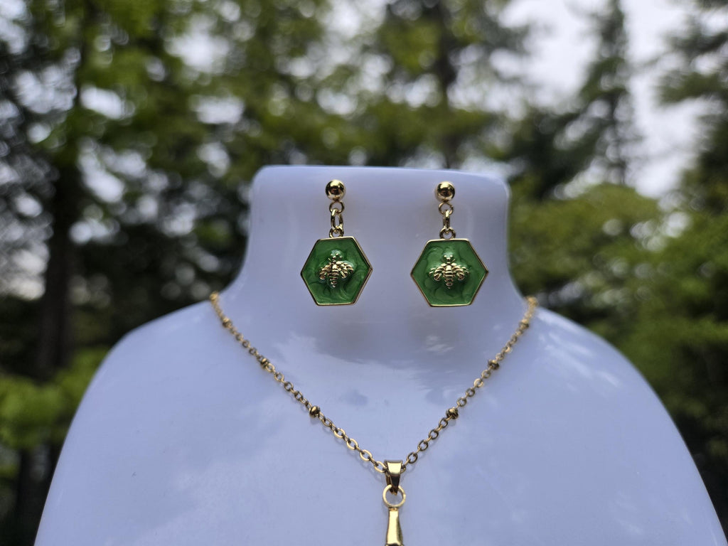 18K Gold Emerald Green Enamel Bee Jewelry Set, Hexagon Honeybee Necklace and Earring Set, Tarnish Resistant, Waterproof, Adjustable