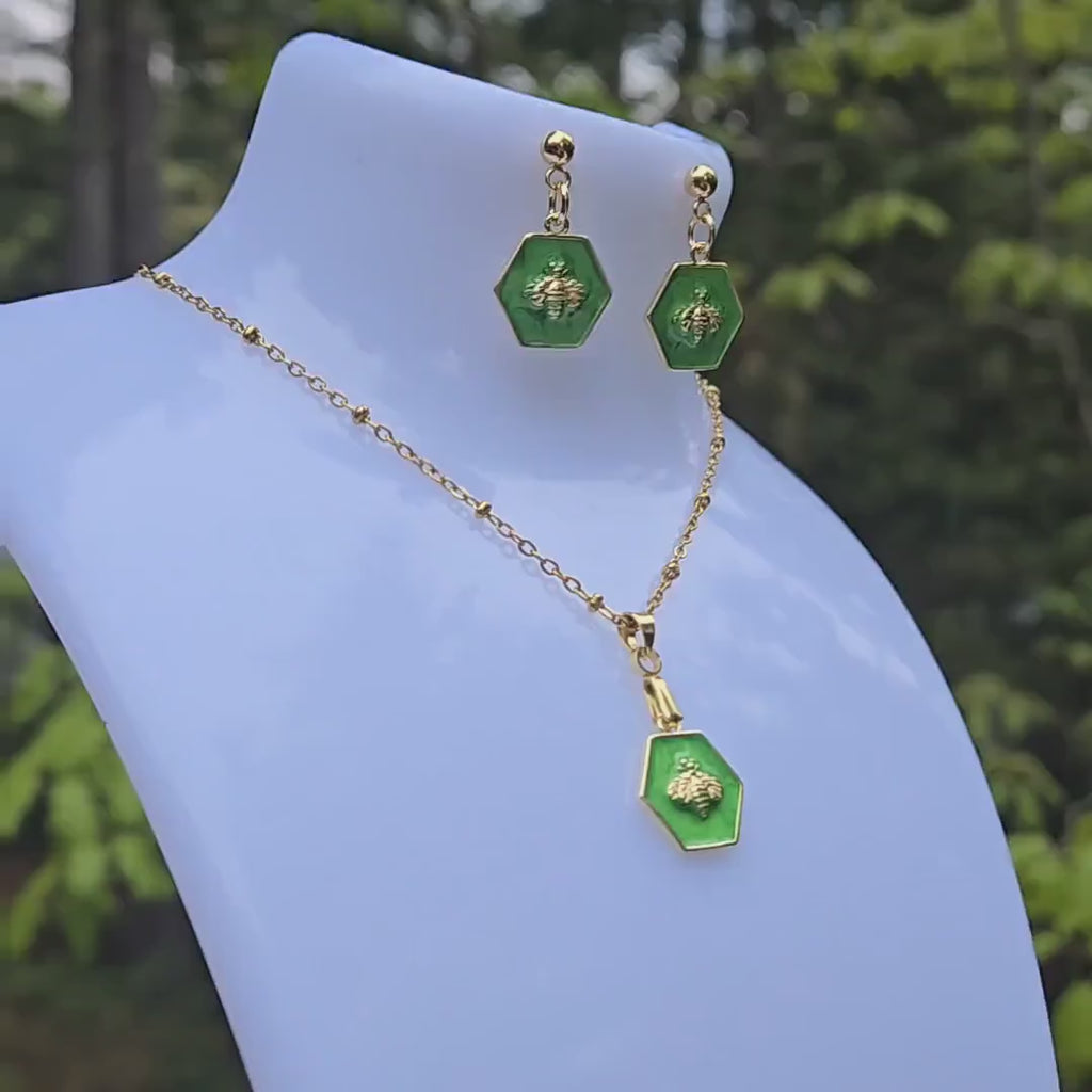 18K Gold Emerald Green Enamel Bee Jewelry Set, Hexagon Honeybee Necklace and Earring Set, Tarnish Resistant, Waterproof, Adjustable